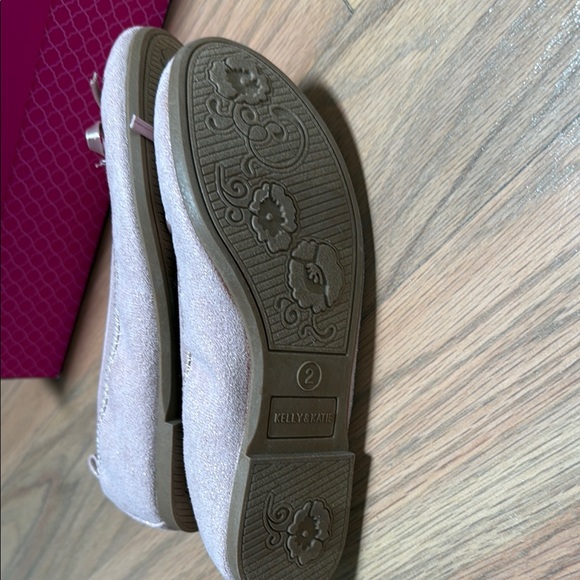 Kelly & Katie Blush Ballet Flats with Bow - Picture 3 of 4